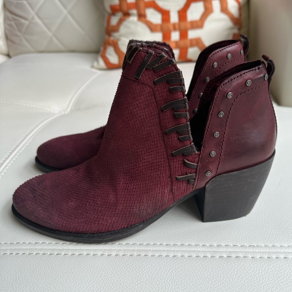 OTBT Santa Fe New Red booties size 8.5 - Picture 5 of 11